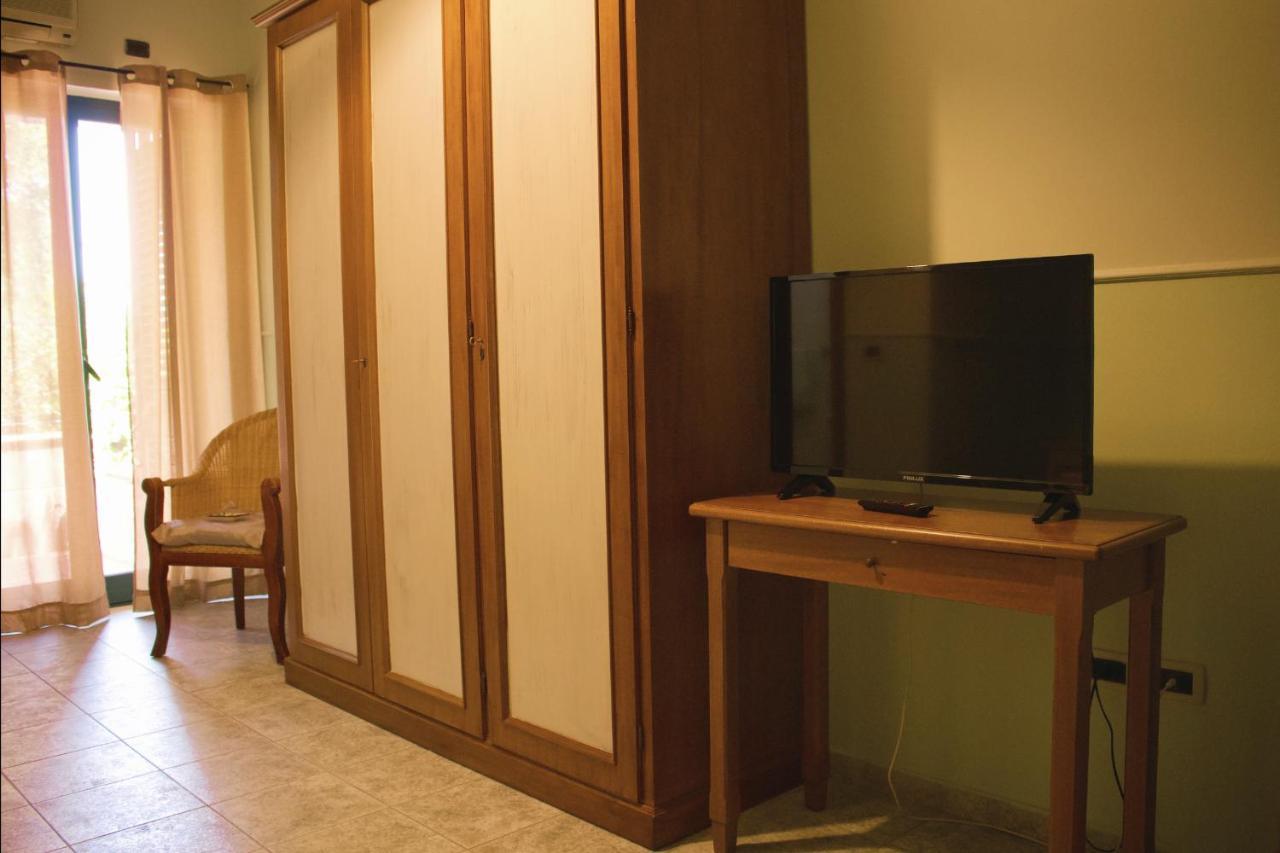 Bed and Breakfast La Trinacria Giardini-Naxos Exterior foto